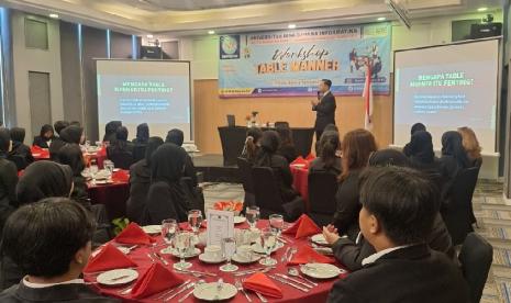 Program Studi (Prodi) Administrasi Bisnis Universitas BSI (Bina Sarana Informatika) sukses menyelenggarakan workshop table manner, di Hotel Asyana Kemayoran pada Senin, 24 Juni 2024.