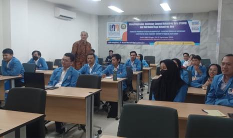 Program studi (prodi) Ilmu Komputer (S2) Kampus Digital Bisnis Universitas Nusa Mandiri (UNM) sambut mahasiswa baru tahun ajaran 2023/2024 dengan kegiatan PKKMB (Pengenalan Kehidupan Kampus Mahasiswa Baru) dan matrikulasi.