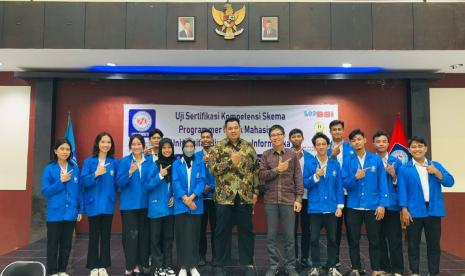 Program Studi (Prodi) Sistem Informasi Universitas BSI (Bina Sarana Informatika) kampus Pontianak akan menyelenggarakan Pembekalan Sertifikasi Kompetensi Programmer dan Analis Program.