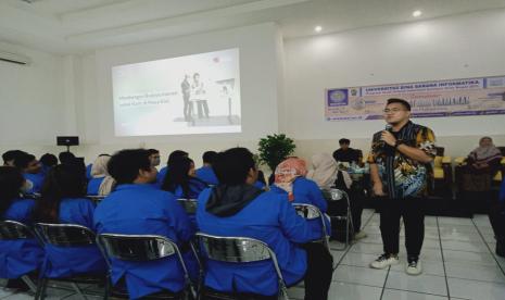 Program Studi (Prodi) Sistem Informasi Universitas BSI (Bina Sarana Informatika) Kampus Bogor menyelenggarakan kegiatan Seminar Inovasi dan Pameran Hasil Karya Mahasiswa yang berlangsung di Aula Kampus BSI Bogor, pada Kamis, 27 Juni 2024. 