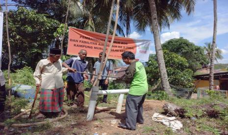 Program sumur bor masih menjadi kebutuhan banyak warga di berbagai tempat, terutama yang memang kesulitan air bersih.