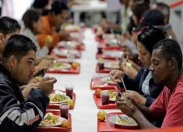 Program Zero Hunger, upaya pemerintah Brasil memerangi kelaparan, salah satunya lewat program Restoran untuk Rakyat