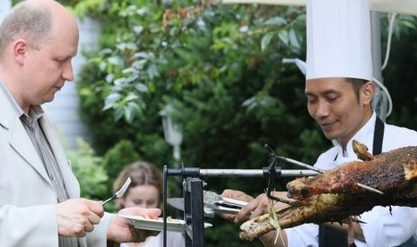  Promosi Pariwisata Indonesia dan Acara Sambut Ramadan 1437 H di KBRI Warsawa. (foto : dok. KBRI Warsawa)