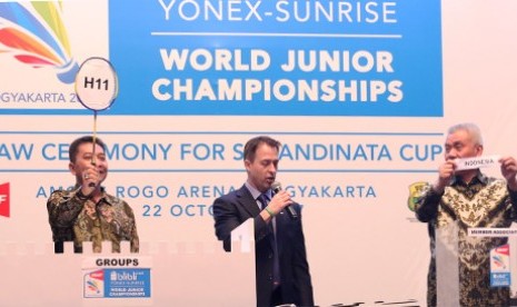 Proses drawing pertandingan beregu Blibli.com Yonex Sunrise BWF World Junior Championship 2017