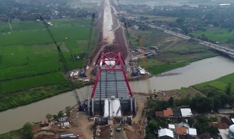 Proses pembangunan jembatan Kalikuto, Weleri