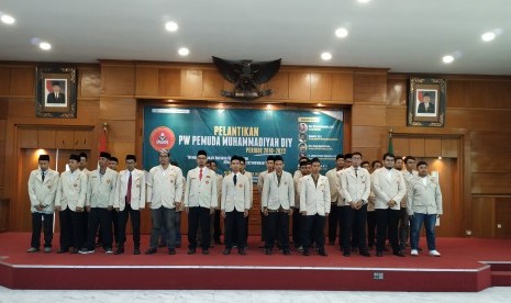 Prosesi pelantikan Pimpinan Wilayah Pemuda Muhammadiyah (PWPM) DIY periode 2018-2022, Ahad (28/4).