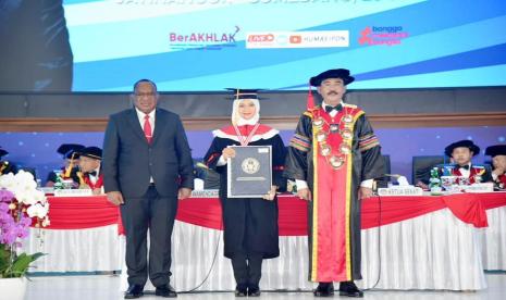 Prosesi Sidang Terbuka Senat IPDN dalam rangka Wisuda Lulusan IPDN Tahun Akademik 2022/2023 di Gedung Balairung Rudini Kampus IPDN Jatinangor. 