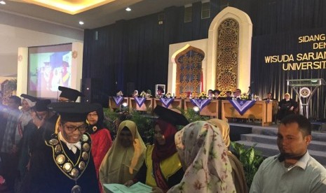 Prosesi wisuda UAD.