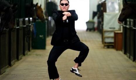 Psy melejit dengan karyanya 'Gangnam Style' yang menyedot 4 miliar views di youtube (Foto: Psy)