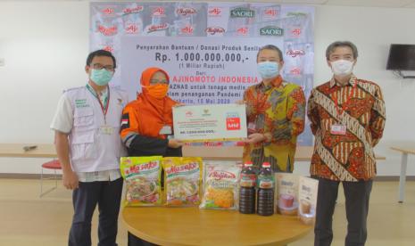 PT Ajinomoto menyalurkan bantuan dalam bentuk donasi natura Produk Ajinomoto sebesar Rp 1 Miliar melalui Baznas untuk Tenaga Medis di Rumah Sakit Darurat Wisma Atlit dan sejumlah Rumah Sakit yang menjadi rujukan pemerintah dalam penanganan Covid-19. 