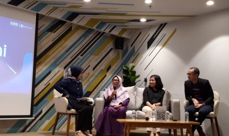 PT Amartha Mikro Fintek meluncurkan hasil riset bersama Center for Digital Society (CfDS) Universitas Gajah Mada, bertajuk 'Peran Amartha dalam Meningkatkan Kesejahteraan Perempuan di Pedesaan' di Jakarta, Rabu, (6/11).