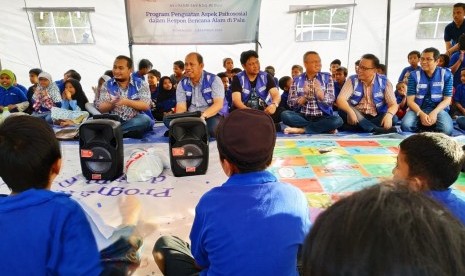 PT Asuransi Jasa Indonesia (Persero) (Asuransi Jasindo) mengirimkan tim untuk trauma healing korban gempa di Sulteng. 