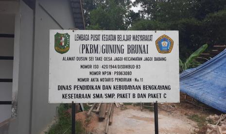 PT Asuransi Kredit Indonesia (Askrindo) yang merupakan anggota Holding Perasuransian dan Penjaminan, Indonesia Financial Grup (IFG) kembali menyalurkan bantuan sarana pendidikan ke wilayah tertinggal, terluar, dan terdepan (3T).  Bantuan tersebut berupa 30 unit komputer yang diberikan langsung dari Askrindo kepada tiga Pusat Kegiatan Belajar Masyarakat (PKBM) di tiga kabupaten di Kalimantan Barat.