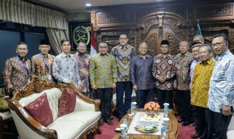 PT Bank Muamalat Indonesia Tbk melakukan kunjungan ke PP Muhammadiyah terkait kerja sama fasilitas pembiayaan bisnis amal usaha, di Kantor Pusat PP Muhammadiyah, Jakarta, Jumat (28/6). 