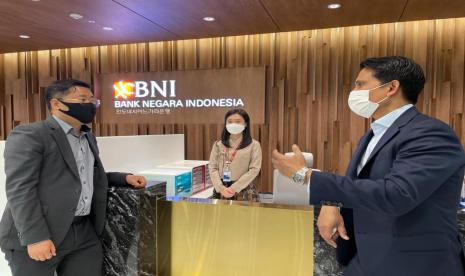 PT Bank Negara Indonesia (Persero) Tbk (BNI) menegaskan kembali perannya sebagai penyedia solusi finansial terintegrasi berbasis digital dengan keunggulan internasional. Kali ini, penguatan peran tersebut dilakukan dengan pembukaan kantor cabang Seoul yang baru dan pembentukan Korea Desk BNI.