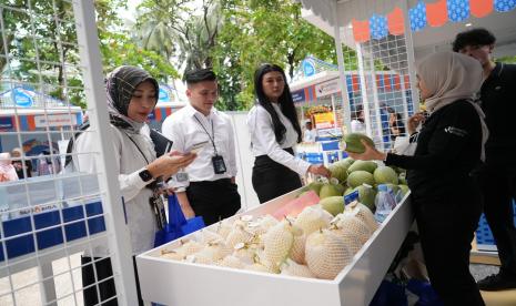 PT Bank Rakyat Indonesia (Persero) Tbk atau BRI menegaskan komitmennya dalam mendukung pertumbuhan ekonomi kerakyatan melalui pemberdayaan ekosistem desa.