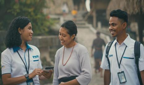 PT Bank Rakyat Indonesia (Persero) Tbk atau BRI terus menunjukkan peran pemberdayaan Usaha Mikro, Kecil, dan Menengah (UMKM) termasuk segmen ultra mikro lewat kehadiran Holding Ultra Mikro (UMi).