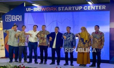 PT Bank Rakyat Indonesia (Persero) Tbk bekerja sama dengan Universitas Indonesia (UI) guna meningkatkan jiwa entrepreneurship di kalangan mahasiswa. Keduanya memadukan layanan perbankan dan aktivitas co-working space untuk menunjang kegiatan mahasiswa, terutama yang berkaitan dengan pengembangan startup, yakni bernama BRI UI-BRIWORK Startup Center yang terletak di Gd. Annex Area Balairung UI Kampus Depok