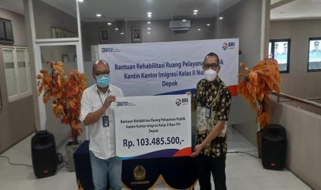 PT Bank Rakyat Indonesia Tbk (BRI) telah melaksanakan acara pemberian bantuan kegiatan Corporate Social Responsibility (CSR) melalui program BRI Peduli, kegiatan Donasi tersebut berupa bantuan Rehabilitasi Ruang Pelayanan Publik kantin kantor Imigrasi kelas ll Non TPI Depok Jl. Boulevard Grand Depok City Kalimulya Kota Depok, Jawa Barat, Jumat (17/9).