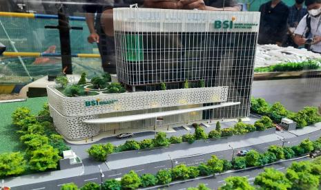 PT Bank Syariah Indonesia Tbk (BSI) melakukan //ground breaking// Gedung Kantor Regional Aceh yang berkonsep //green building// setinggi 10 lantai yang akan menjadi //landmark// kota Banda Aceh, Selasa (6/9). 