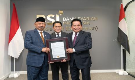 PT Bank Syariah Indonesia Tbk (BSI) terus mengukuhkan kolaborasi strategisnya dengan Uni Emirat Arab (UEA) melalui optimalisasi kantor cabang penuh di Dubai, untuk memfasilitasi dan meningkatkan hubungan ekonomi, bisnis dan perdagangan antara Indonesia dengan UAE maupun kawasan Timur Tengah & Afrika melalui layanan keuangan syariah.