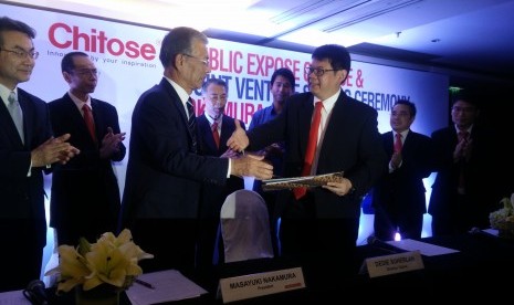 PT Chitose International Tbk tandatangani kesepakatan joint venture agreement dengan perusahaan furnitur asal Jepang Okumura Corp membentuk PT Okamura Chitose Indonesia