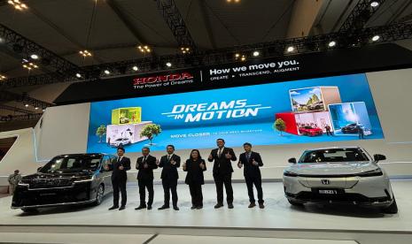 PT Honda Prospect Motor memperkenalkan Honda e:N1, yang diperkenalkan sebagai mobil listrik Honda pertama yang akan dipasarkan di Indonesia di ajang GIIAS 2024 di ICE BSD, Rabu (17/7/2024).