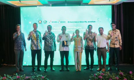 Pertamina dan Jababeka Resmikan PLTS di Kawasan Industri Net Zero Emission