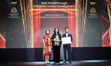 PT Kawasan Industri Terpadu Batang (KITB) atau Grand Batang City raih 2 kategori Awards sekaligus. KITB juara dalam kategori Best Breakthrough Industrial Estate dan Highly Commended pada kategori Best Township Masterplan Design yang diselenggarakan oleh Property Guru Indonesia Property Award di The Ritz - Carlton Jakarta.