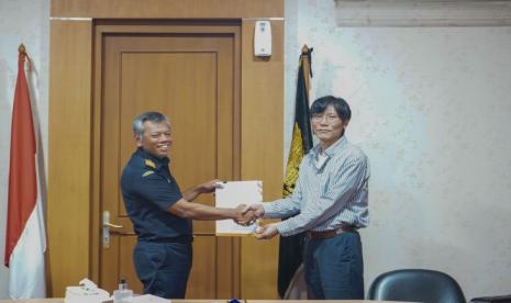 PT Korea Hightech Indonesia menerima izin fasilitas kawasan berikat dari Kantor Wilayah (Kanwil) Bea Cukai Jakarta, pada Selasa (8/10/2024). 