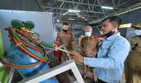 PT KPI Refinery Unit VI Balongan memberikan bantuan fasilitas workshop Las kepada 37 pemuda yang tergabung dalam kelompok Forum Welder Indramayu. 