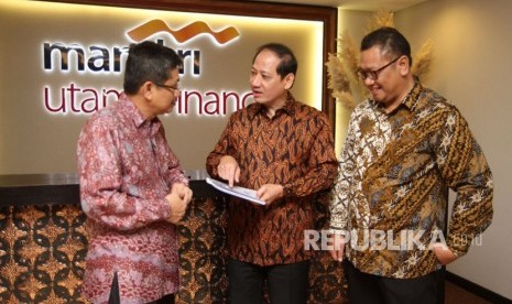 PT Mandiri Utama Finance menggelar Rapat Umum Pemegang Saham (RUPS) di Menara Mandiri, Jakarta, Rabu, (14/3). 