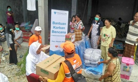 PT. Paragon Technology and Innovation bersama Rumah Zakat menyalurkan bantuan logistik untuk korban gempa Palu pada (9/10).