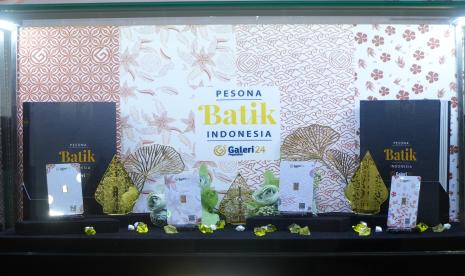 PT Pegadaian Galeri 24 meluncurkan buku batik series.