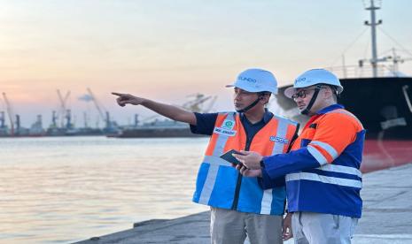 PT Pelindo Multi Terminal (SPMT), subholding dari PT Pelabuhan Indonesia (Persero) atau Pelindo, telah menunjukkan kemampuannya dalam mengurangi port stay setelah transformasi yang signifikan.