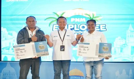 PT Permodalan Nasional Madani (PNM) kembali menunjukkan komitmennya dalam memberikan apresiasi kepada karyawan berprestasi dan nasabah unggulan melalui program PNM Employee Reward. Kali ini, para pemenang program tersebut mendapatkan kesempatan langka untuk melakukan perjalanan wisata religi ke Yerusalem, sebagai bentuk apresiasi dan penghargaan atas kontribusi mereka bagi perusahaan.