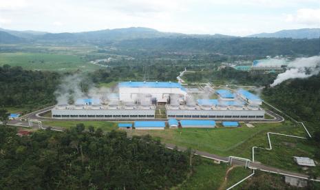 PT Pertamina Geothermal Energy (PGE) Area Ulubelu. PT Pertamina Geothermal Energy (PGE) mencatatkan produksi setara listrik atau electric volume produce Geothermal sebesar 4.618,27 GWh sepanjang 2020.