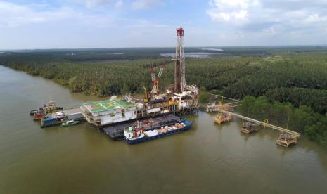 PT Pertamina Hulu Mahakam (PHM) selaku operator di Wilayah Kerja (WK) Mahakam, dengan dukungan SKK Migas dan PT Pertamina Hulu Indonesia (PHI), mengumumkan pemberian kontrak Drilling Submersible Swamp Barge Services (Swamp Rig) kepada PT Apexindo Pratama Duta, Tbk.