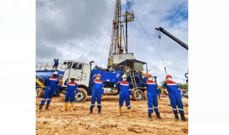 PT Pertamina Hulu Rokan (PHR) langsung tancap gas pasca alih kelola Wilayah Kerja (WK) Rokan pada 9 Agustus lalu. Sepekan setelah menerima amanah pengelolaan salah satu WK migas terbesar di tanah air dan tepat satu hari jelang peringatan HUT ke 76 RI, PHR melakukan tajak sumur keenam,