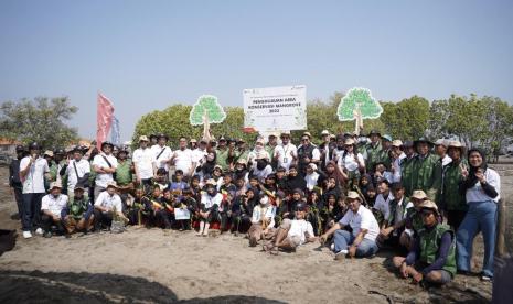 PT Pertamina Patra Niaga Fuel Terminal Cikampek melaksanakan Program Penanaman Mangrove di wilayah kritis terdampak abrasi di Desa Sedari, Kecamatan Cibuaya, Kabupaten Karawang. Program ini merupakan bagian dari pelaksanaan Program Desa Sedari Kampung Hijau, Lestari, dan Mandiri (Sedari Kang Hari) yang berfokus pada aspek Program Keanekaragaman Hayati, Kebencanaan, dan Community Development yang telah dilaksanakan sejak tahun 2022.