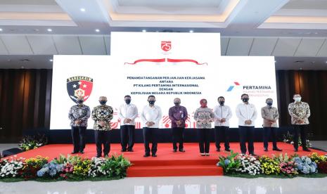 PT Pertamina (Persero) kembali menggandeng aparat hukum untuk mendampingi proses pengadaan proyek pembangunan, pengembangan dan operasional kilang dalam negeri yang ditangani PT Kilang Pertamina Internasional (KPI). Hal itu dilakukan melalui Perjanjian Kerja Sama dengan Badan Reserse Kriminal Kepolisian Republik Indonesia (Bareskrim Polri).