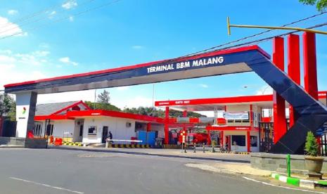 PT Pertamina (Persero) memastikan pasokan BBM dan LPG aman meskipun saat ini erupsi Gunung Semeru tengah terjadi.