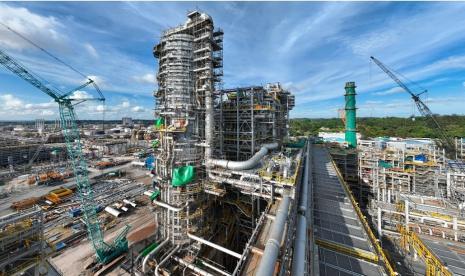 PT Pertamina (Persero) memastikan proyek strategis nasional (PSN) Refinery Development Master Plan (RDMP) Balikpapan sejalan dengan peta jalan transisi energi Indonesia. 