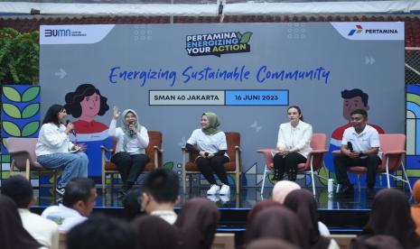 PT Pertamina (Persero) mengajak generasi muda untuk menggaungkan penggunaan energi baru dan terbarukan (EBT) dengan menggelar kegiatan edukasi di 10 Sekolah Adiwiyata.