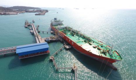 Pertamina International Shipping (PIS) terus berkomitmen untuk mendorong percepatan pemulihan ekonomi nasional di tengah situasi pandemi Covid-19 saat ini, salah satunya melalui peningkatan nilai Tingkat Komponen Dalam Negeri (TKDN). 