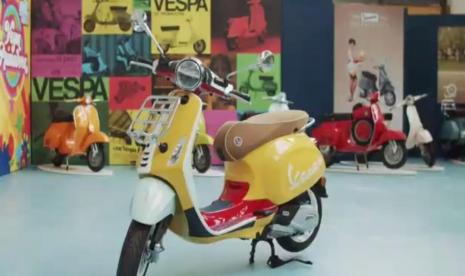 PT Piaggio Indonesia meluncurkann Vespa Primavera Sean Wotherspoon yang merupakan produk edisi terbatas.