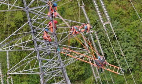 PT PLN (Persero) siap mendukung pembangunan infrastruktur Ibu Kota Baru di wilayah Penajam Paser Utara, Kalimantan Timur. Pada tahap prakonstruksi Ibu Kota Baru, PLN bakal membangun dua gardu induk (GI) mobile di Gersik yang terletak di sekitar titik nol. 