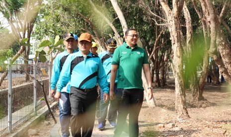 PT Polytama dan Pemkab Indramayu bekerja sama membangun Taman hayati.  