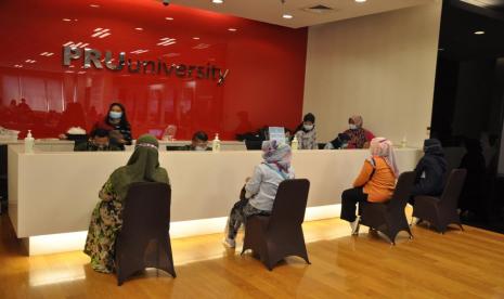 PT Prudential Life Assurance (Prudential Indonesia) hari ini menjadi perusahaan asuransi jiwa pertama yang telah meluncurkan sentra vaksinasi COVID-19, bekerja sama dengan Kementerian Kesehatan dan Dinas Kesehatan DKI Jakarta, untuk membantu pemerintah mengakselerasi program vaksinasi COVID-19 di Indonesia.