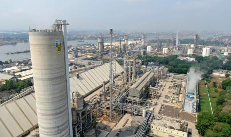 PT Pupuk Indonesia (Persero) menargetkan bisa memproduksi sekitar 8.096.000 ton pupuk urea pada tahun ini. 